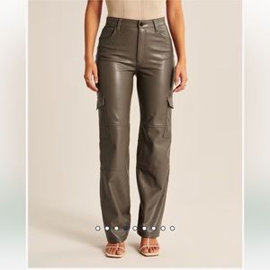 Abercrombie and Fitch curve love vegan leather cargo 90s relaxed pant NWT sz 26